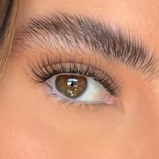 Eye wearing The Quickies in Flow