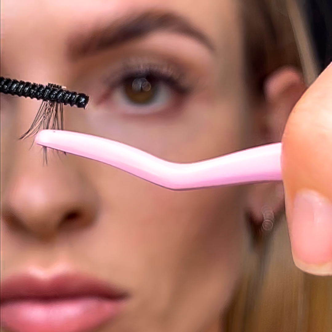 How To Stack Your DIY Eyelash Extensions With Underlash.