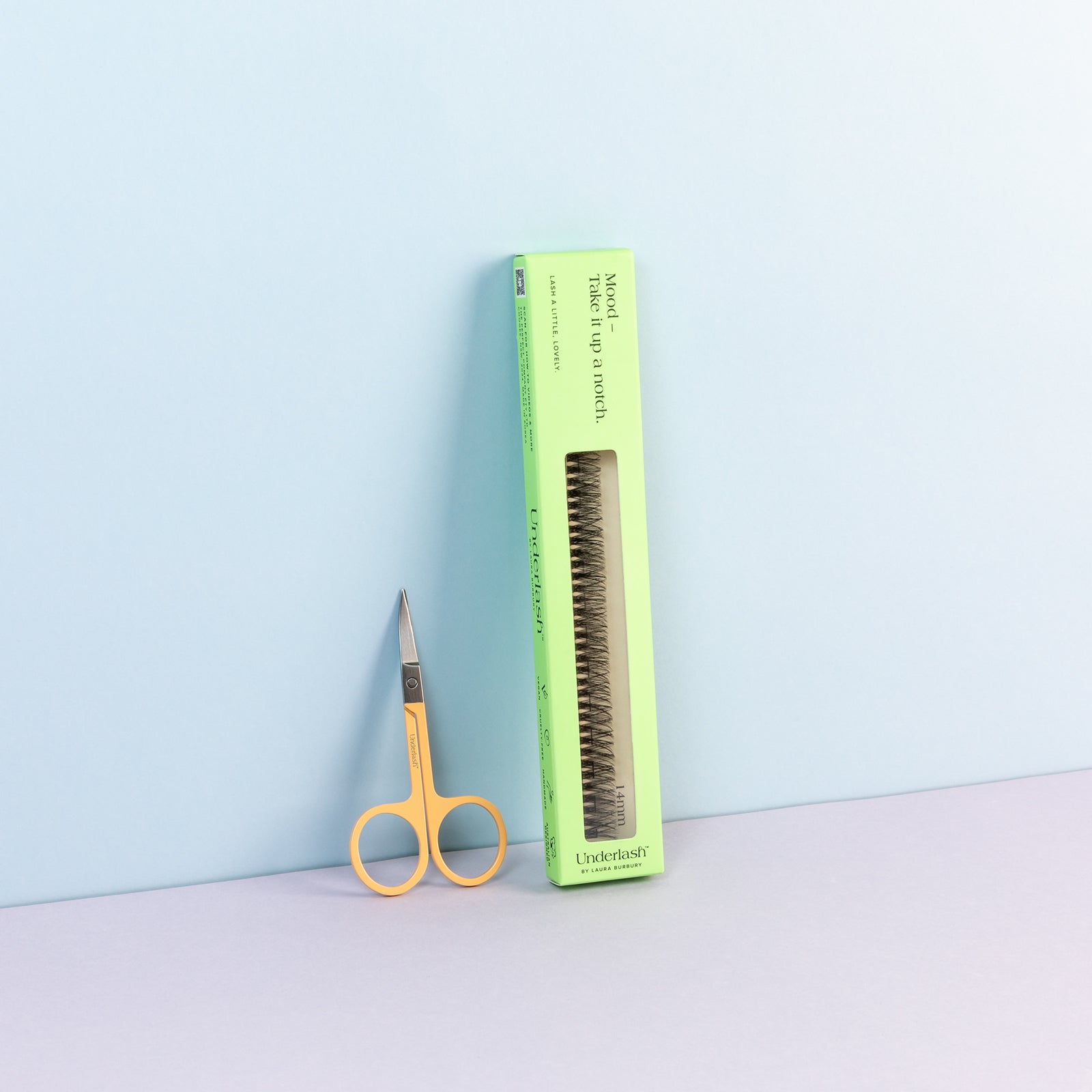 DIY light volume eyelash extensions and scissors